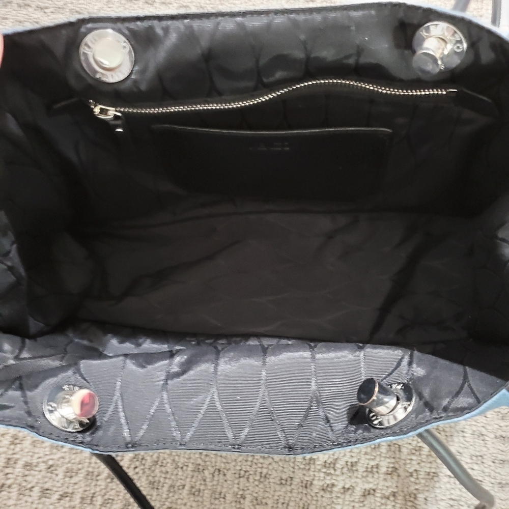 3/$100 Authentic Kenzo Tote - Picture 16 of 16